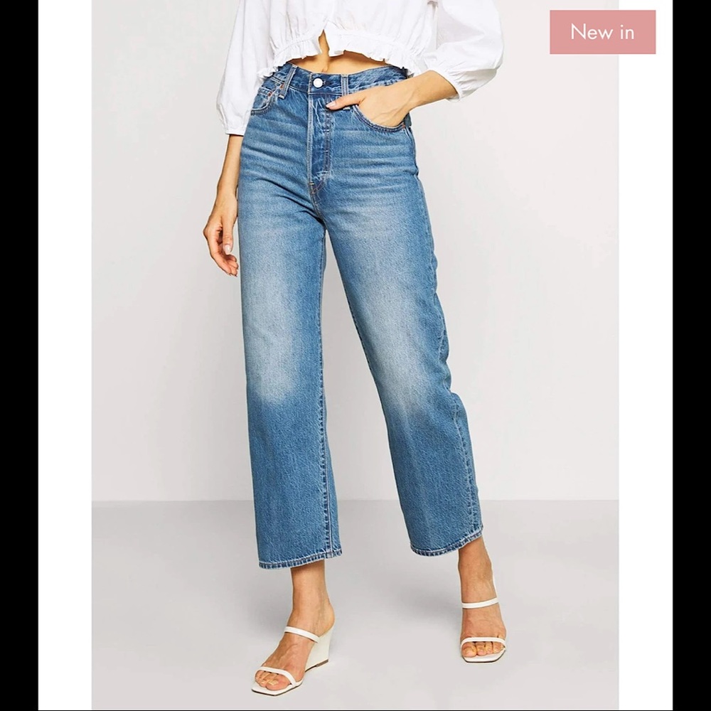 🔥🔥🔥NWT Levi's® Premium RIBCAGE STRAIGHT ANKLE JEANS - Picture 4 of 11